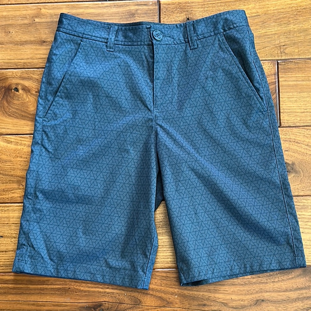 Underarmour Boy's Blue Geometric Patterned Golf Shorts
